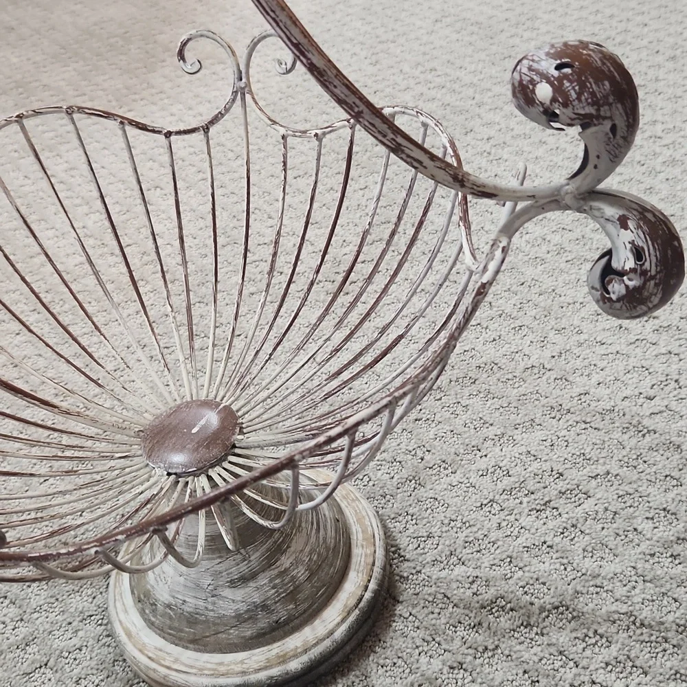 Shabby Chic Style French Metal Wire Basket Chippy Wooden Pedestal Planter